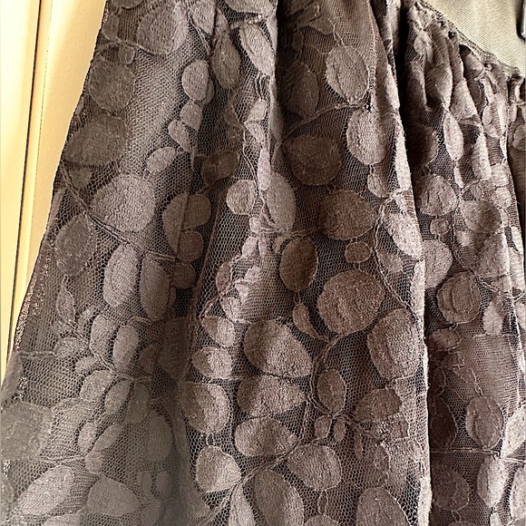 Forever 21 black skirt - Picture 4 of 4